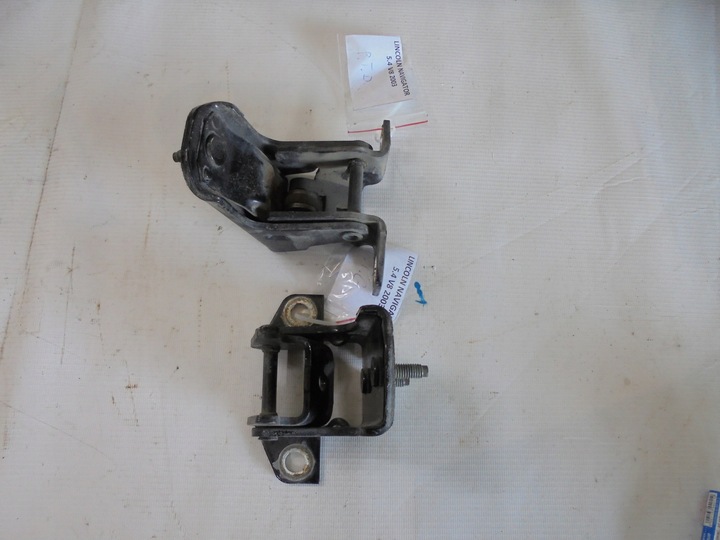 фото №1, Петля правый зад lincoln navigator 5.4 v8 2004