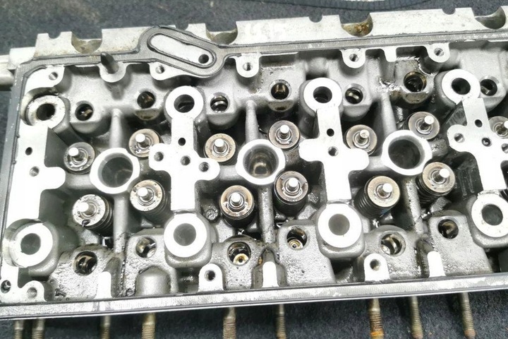 фото №11, Головка двигателя audi a4 avant 8w5, b9 04l103373e 2.0l дизель 2017