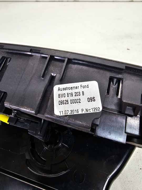 фото №7, Рамка решётки воздуховод зад audi a4 b9 a5 8w0819203b