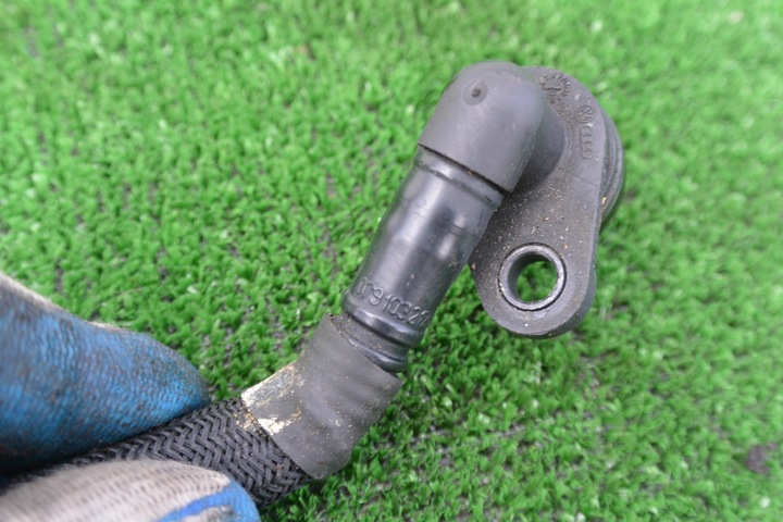 фото №5, Шланг труба шланг вентиляция картера 4.2 fsi v8 audi q7 4l