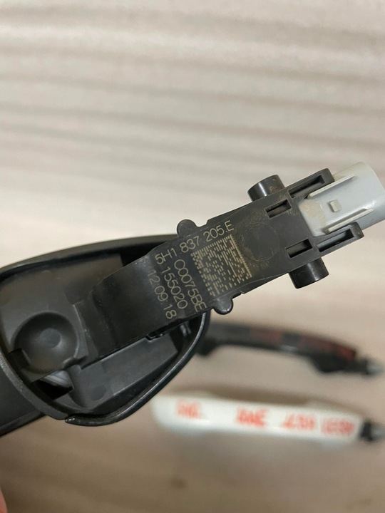 фото №8, Vw golf 8 ручка дверь kessy 5h0837206e 5h1837205e