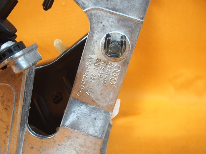 фото №9, Audi a5 8t каркас педалей gaz тормоз 8k1721117