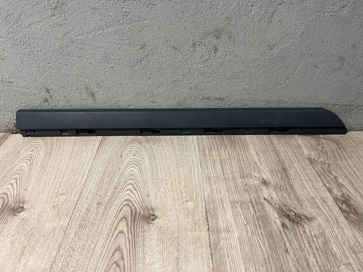 фото №1, Vw passat b8 3g0 планка дверь правые зад 3g0854950