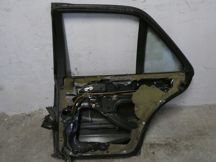 фото №2, Дверь левая левый зад задние mercedes w140