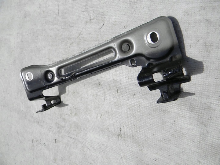 фото №1, Кронштейн кріплення крила 4m0821431 audi q7 4m