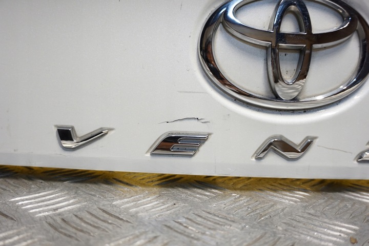 фото №8, Toyota venza 2009 - 2013 планка задняя накладка крышки багажник зад 76801 0t010