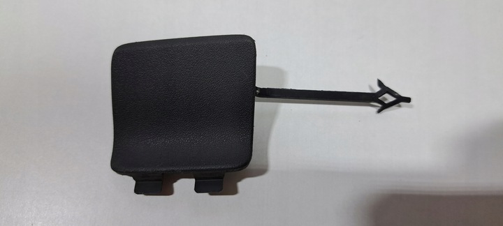 фото №1, Audi q3 ii заглушка hak бампер зад 83a807441