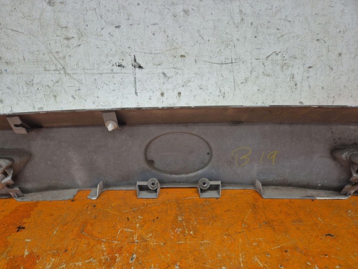 фото №7, Toyota auris 2 ii 15-20 рестайлінг універсал накладка кришки зад 76811-02830