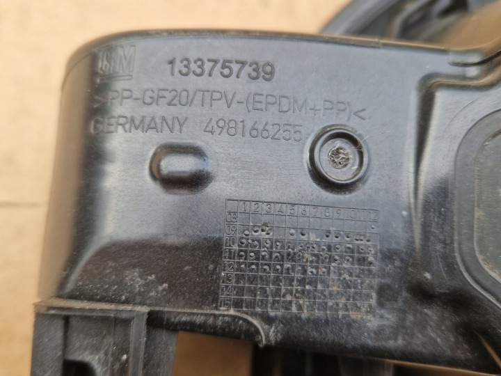 фото №5, Opel astra j iv 4 крышка заливка топлива амортизатор 13375739 13348741 13354563