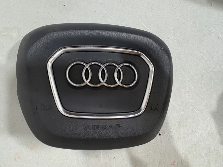 фото №9, Консоль торпедо ремни подушка оригинал европа audi a4 b9 allroad e2.