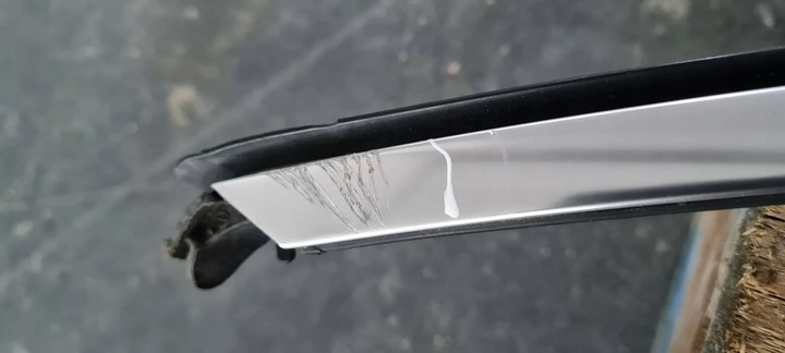 фото №11, Q5 80a прокладка дверь стёкла левая левый перед 80a837431c