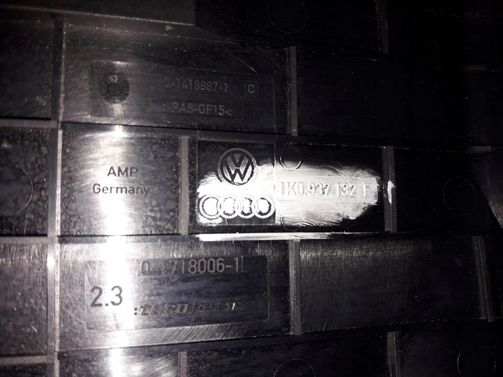 фото №7, Корпус коробка предохранителя passat b7 10- 2.0tdi