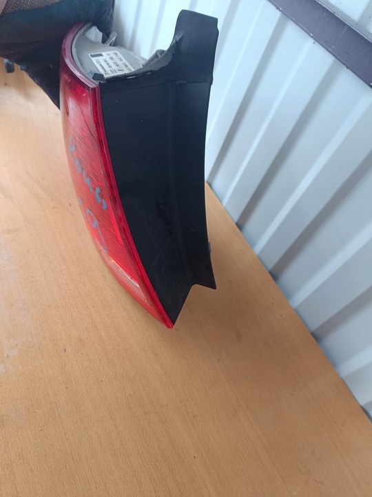 фото №7, Лампа левый зад левая задняя audi a4 b7 универсал 8e9945095e