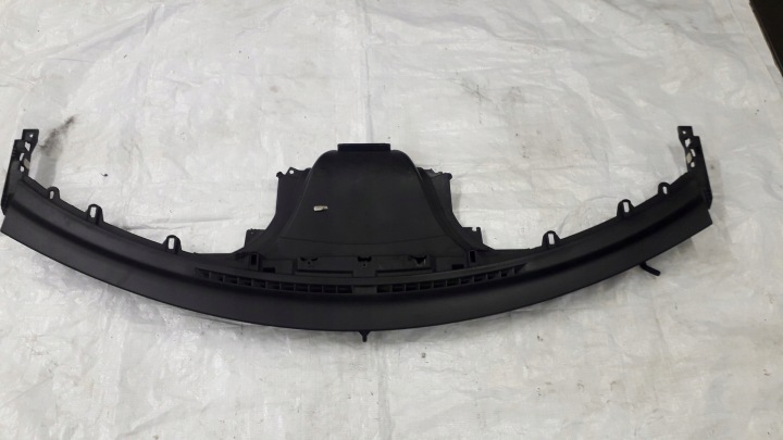 фото №16, Vw new beetle 1c0 панель під лобовим склом внутрішні 1c0815683