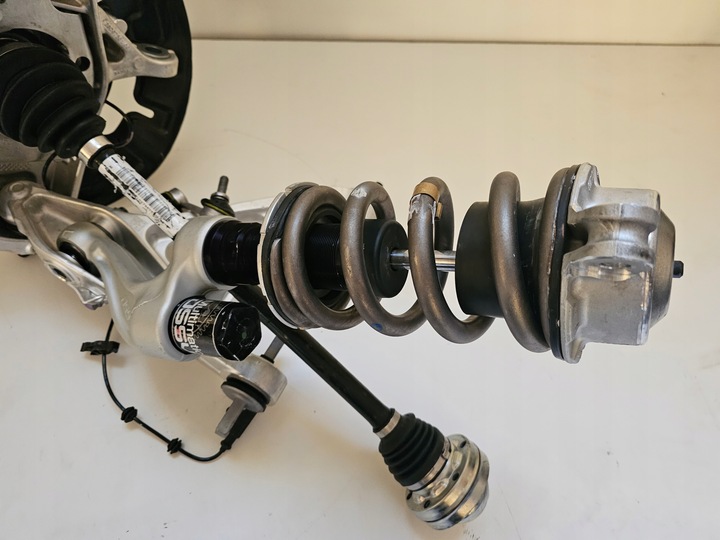 фото №7, Ferrari sf90 stradale f173 поворотна опора лівий перед 343012 multimatic dssv