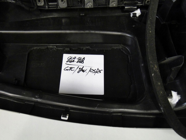 фото №13, Mercedes консоль панель роздавальна капот glb x247 247 eqb x243 243