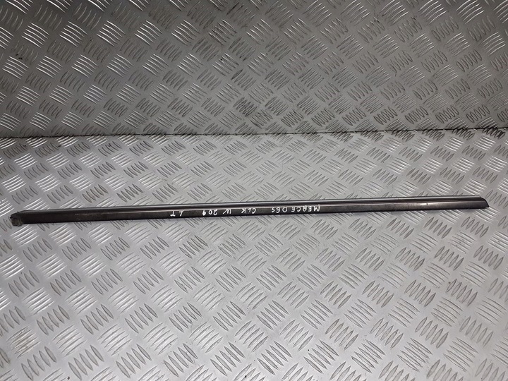 фото №1, Планка дверь левая задняя mercedes clk w209