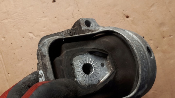 фото №12, S4 b8 рестайлінг подушка двигуна права 3.0 tfsi s5