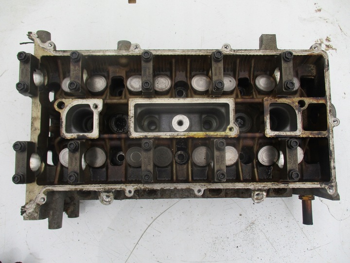 фото №1, Mondeo mk3 1.8 16v 2003 r -головка 1s7g6090ax
