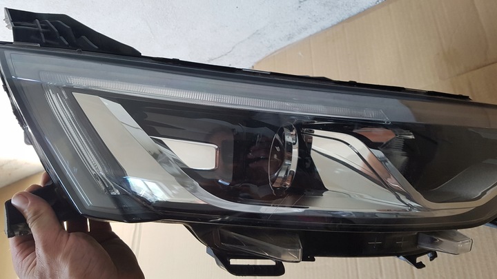 фото №9, Лампа перед комплектна зчеплення права talisman