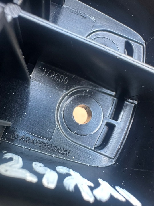 фото №7, Подлокотник, ручка, разъём, туннель средний mercedes b класс w247 m