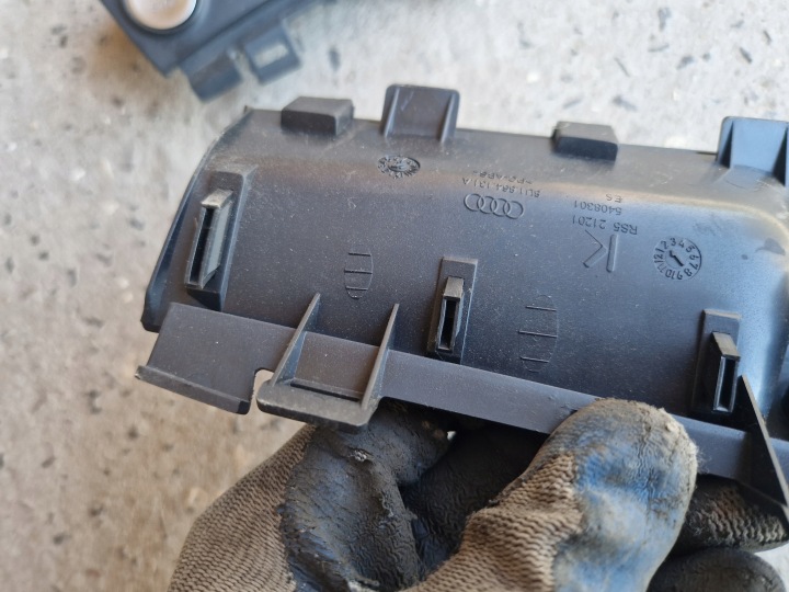 фото №7, Рамка полка панели start stop audi q3 8u 8u1864131a 8u0905217a