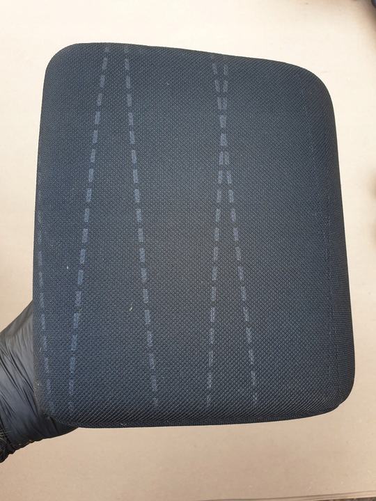 фото №7, Підголівник середній задній зад сидіння toyota yaris ii оригінальний номер матеріал чорний