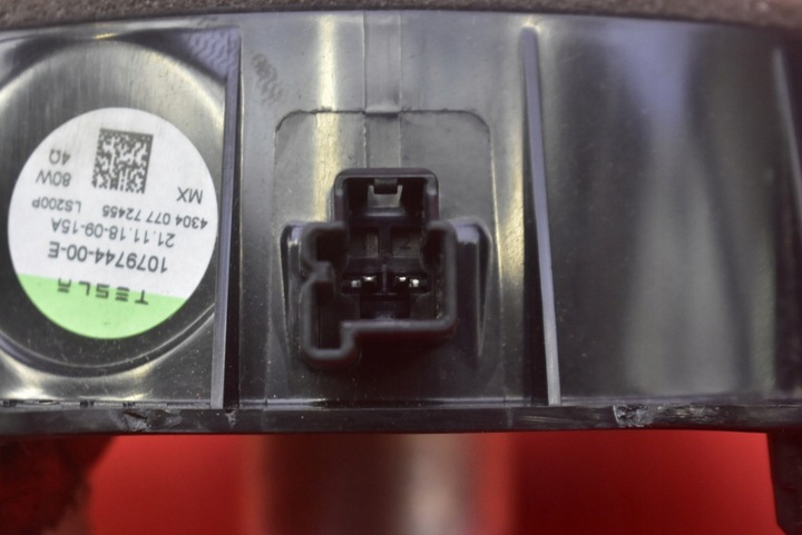 фото №8, Динамик левый перед 1079744-00-e tesla модель 3 17-21