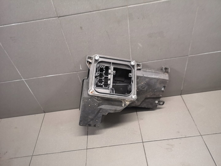 фото №6, Корпус блоків управління audi a8 d2 eu 4d1937128e