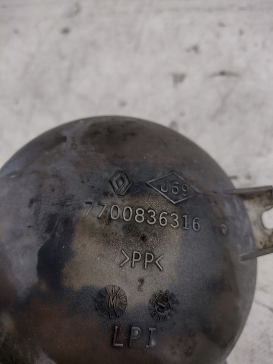 фото №8, Бак расширительный оригинальный номер 7700836316 renault clio ii 1.2b 98r.