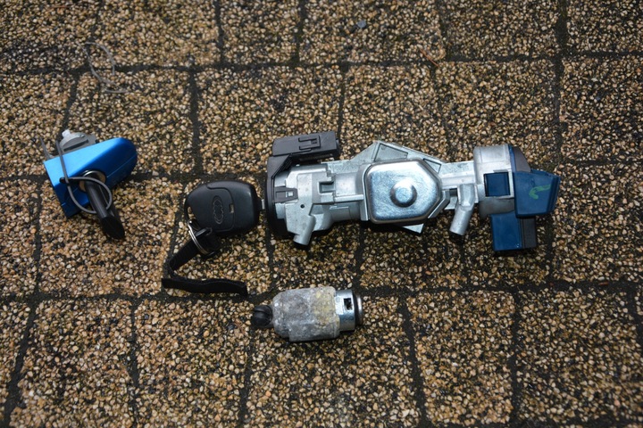 фото №1, Замок запалювання ключі замки ford focus mk2 3m513f880ac