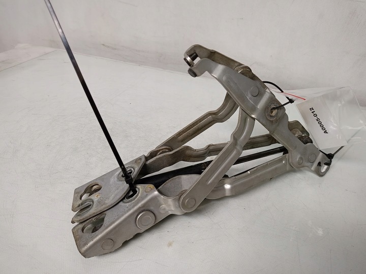 фото №3, Петлі кришки багажника audi a4 b5