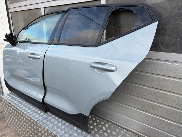 фото №7, Volvo xc40 дверь перед зад левая