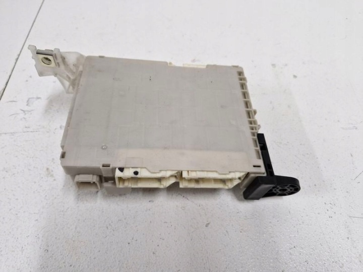 фото №8, Lexus ct200 h блок запобіжників 82730-76011