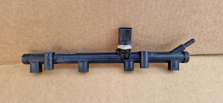 фото №1, Планка вприскувальний 06k133681c 06h906051j vw skoda