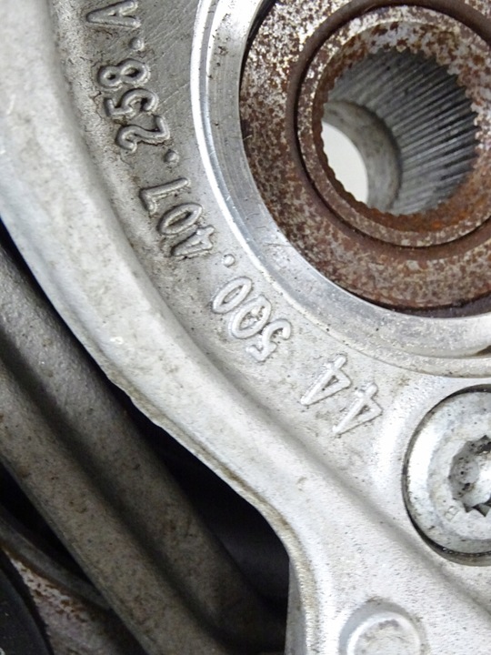 фото №14, Audi q3 83a поворотный кулак амортизатор правая 5qf413031cj 5q0407258a