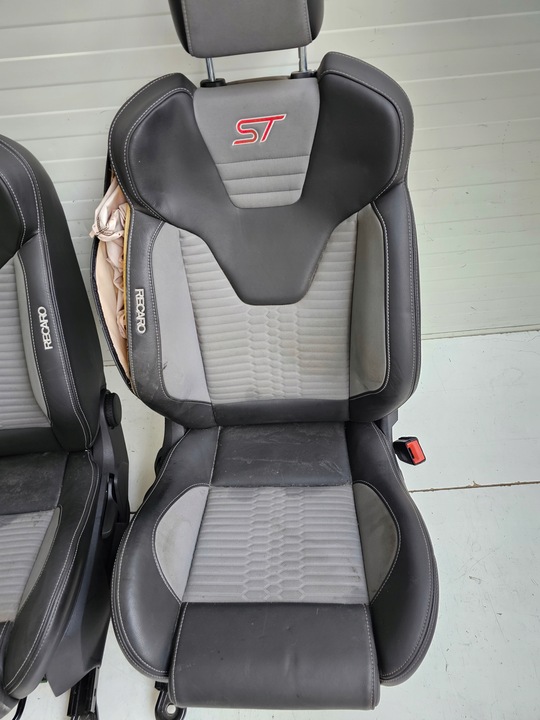 фото №6, Сиденья диван ford fiesta mk7 st st-line recaro