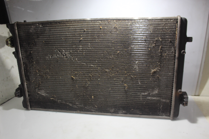 фото №1, Радиаторов воды volkswagen bora 1.6