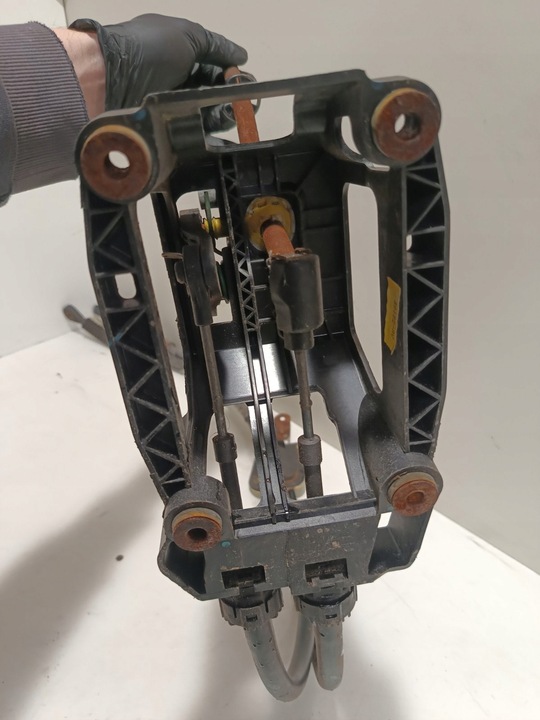 фото №6, Выборщик коробки коробки передач toyota avensis t25 2.0 d4d