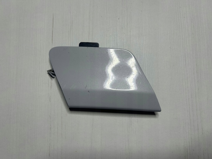 фото №1, Audi a5 8t рестайлинг компетиция 11-15 заглушка фаркоп перед оригинал 8t0