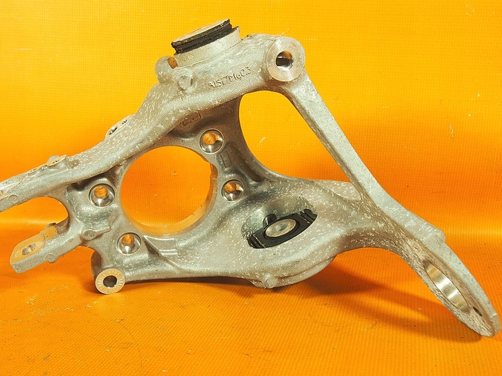 фото №10, Audi a5 8t поворотна опора зад права 8k0505432ar 14km