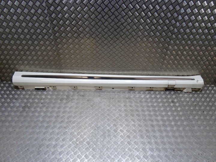 фото №1, Mercedes w222 6.3 amg планка пороговая правая a2226980654 799