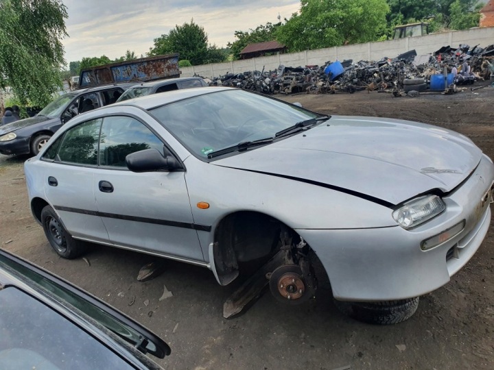фото №15, Правая фара зад задняя заднее mazda 323 f ba bg 99r