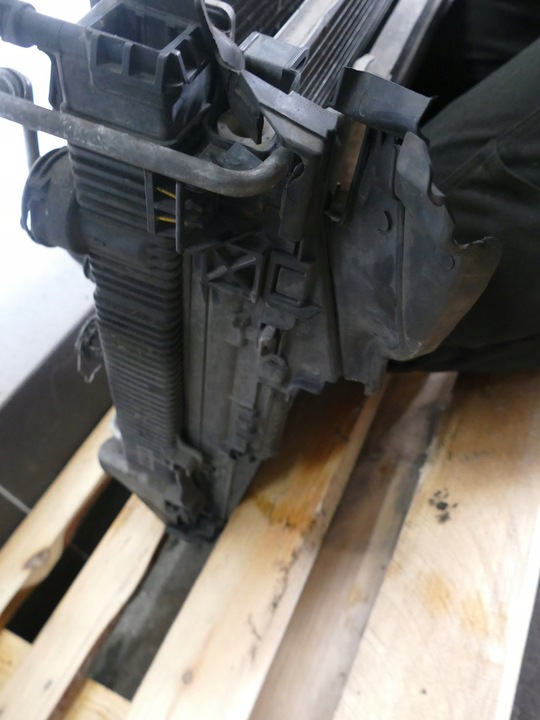 фото №13, Mercedes c-klasa w204 3.0 cdi вентилятор радиатор 2049066802