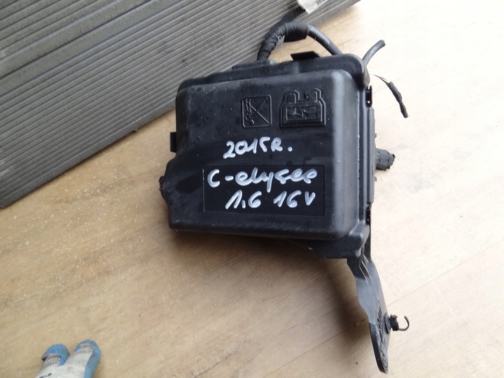фото №1, Citroen c-elysee 15 1,6 vti коробка предохранителей