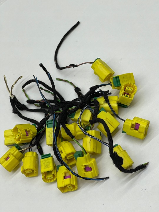 фото №10, Audi volkswagen seat skoda штекер разъём соединитель + шланг 8k0973323s