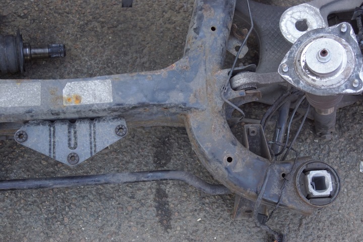 фото №6, Балка підрамник підвішування зад bmw x5 e70