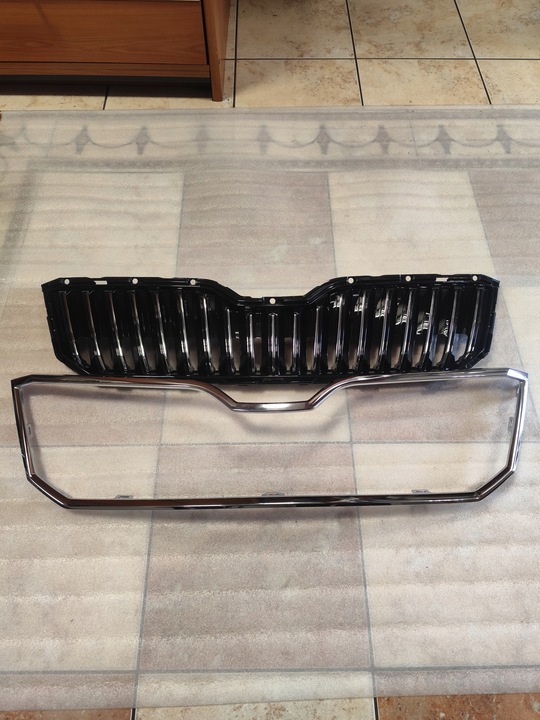 фото №1, Решітка решітка радіатора skoda superb iii нова оригінальна 3v0853653a