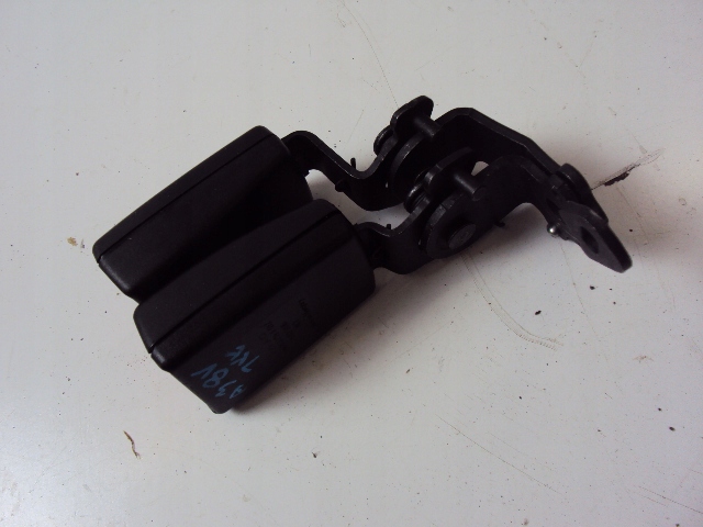 фото №3, Застібка ременя зад audi a3 8v 2020-