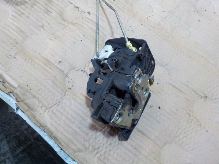 фото №3, Dacia logan ii 1.2b замок левая задние дверь